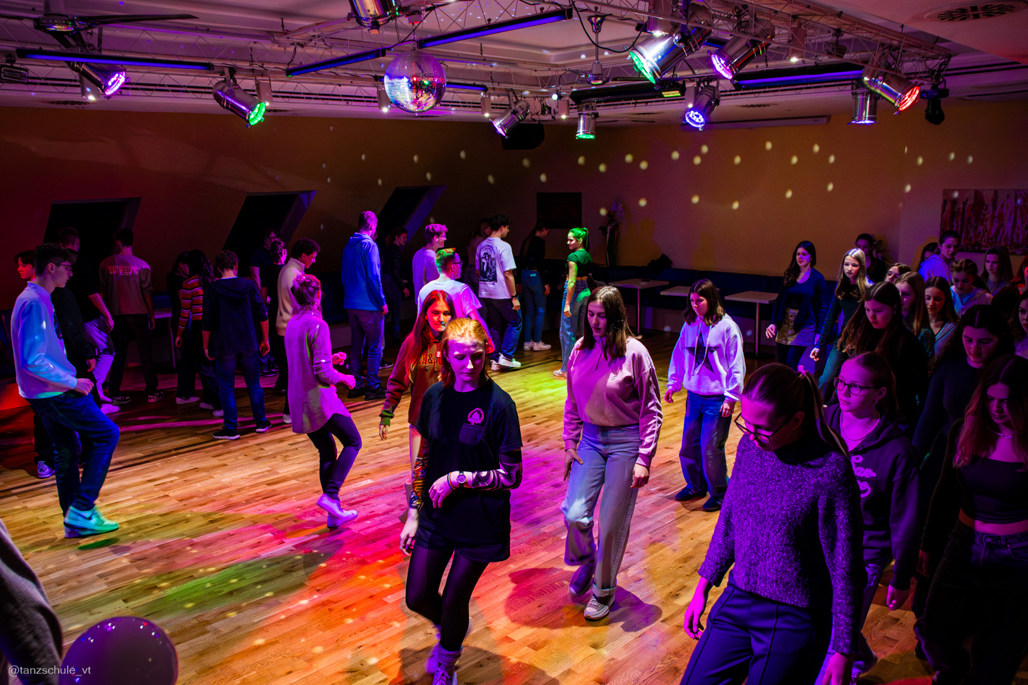 Come Together Party 8062